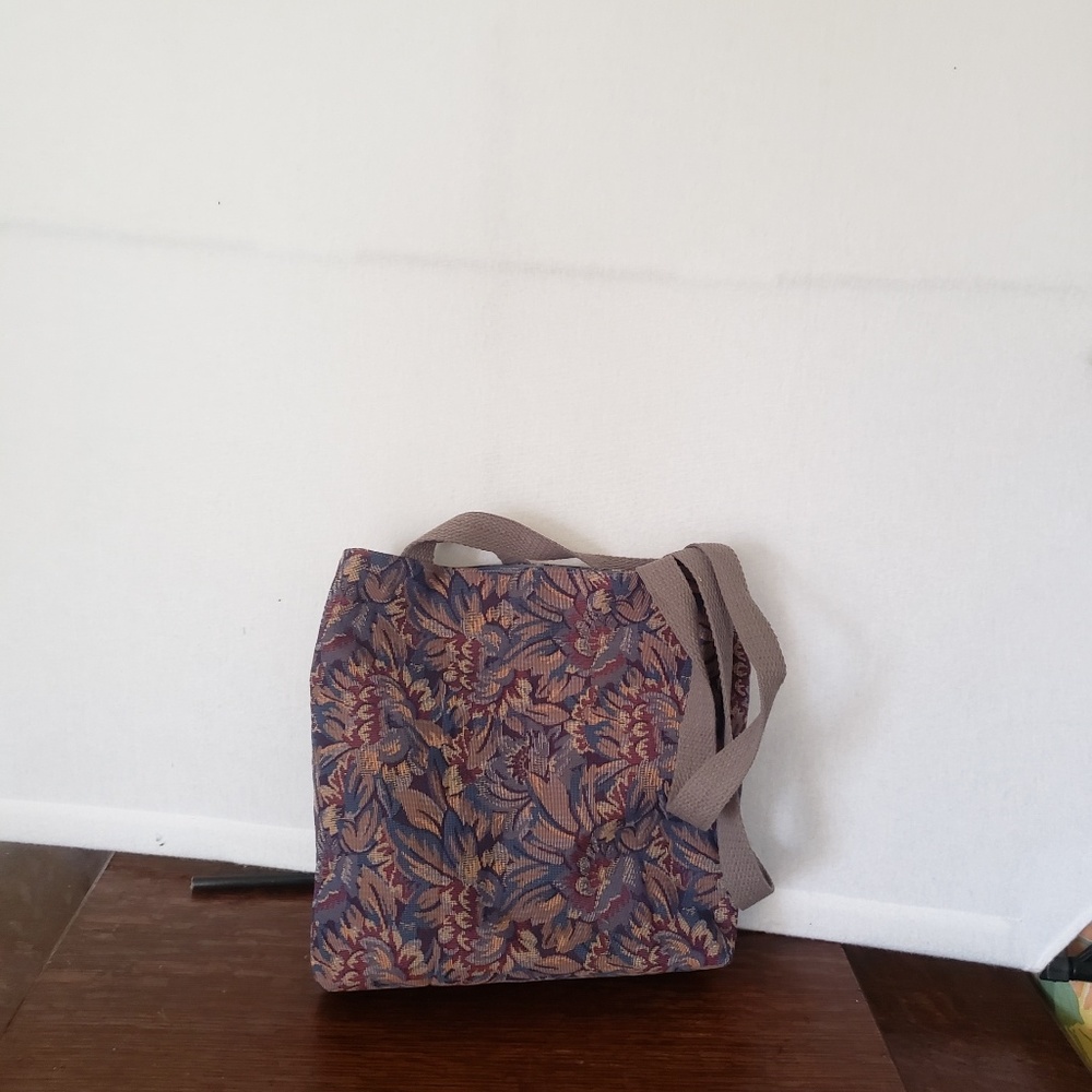 Purse - Picture 3 of 3